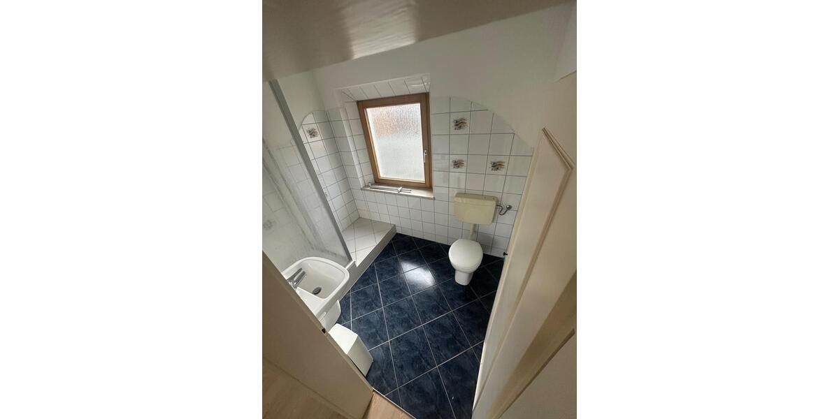 Etagenwohnung Schöneck/Vogtland Vogtland - 1 Zimmer, 32 m&sup2;, 200&euro; | Angebot:25832500