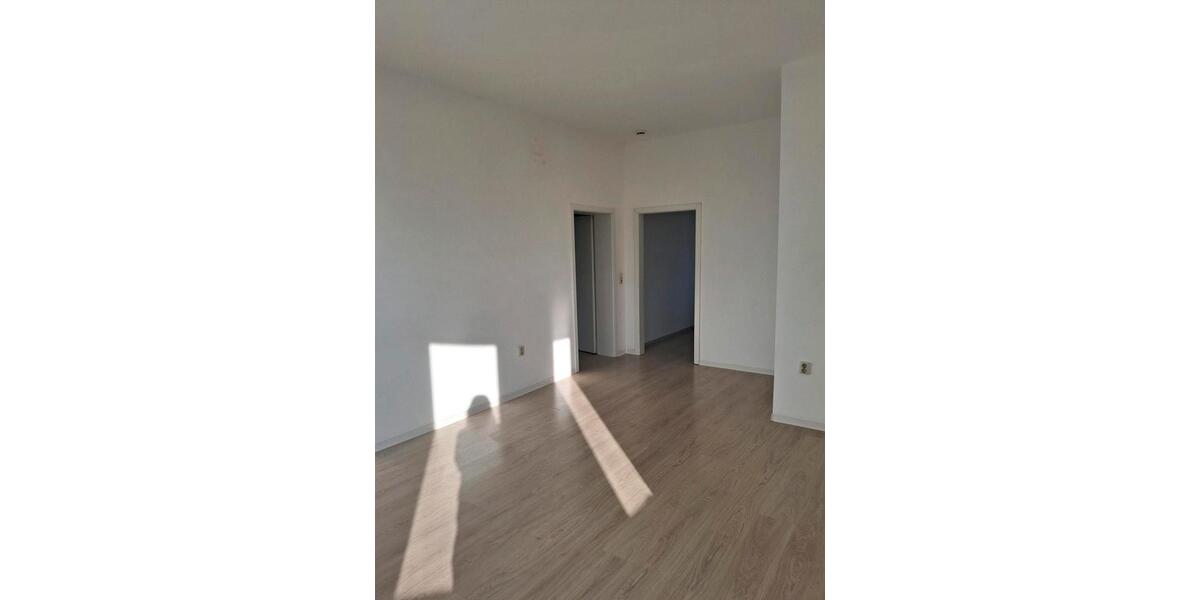 Etagenwohnung Netzschkau - 3 Zimmer, 63 m&sup2;, 340&euro; | Angebot:25391302