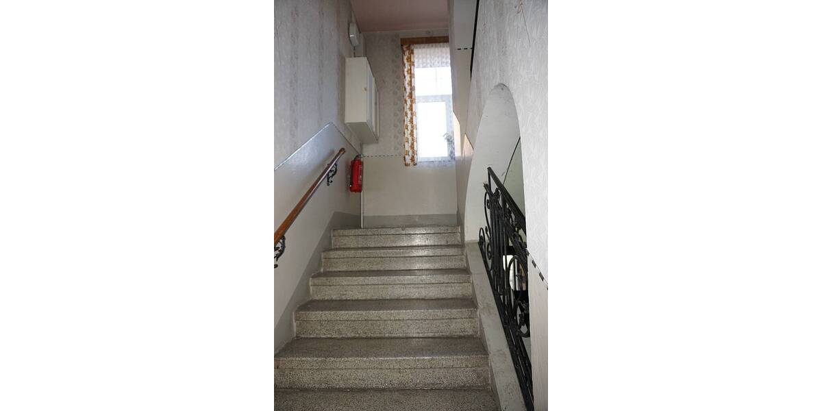 Mehrfamilienhaus, Wohnhaus Adorf - 8 Zimmer, 200 m&sup2;, 121.000&euro; | Angebot:25997740