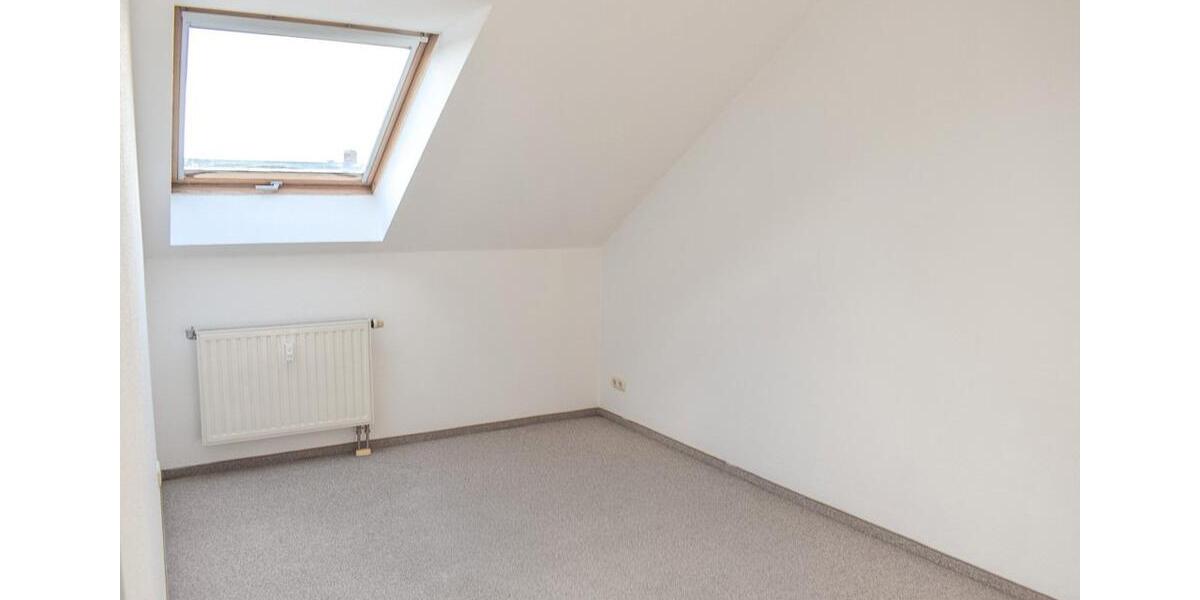 Dachgeschoßwohnung Plauen Altstadt - 3 Zimmer, 74 m&sup2;, 350&euro; | Angebot:24877917