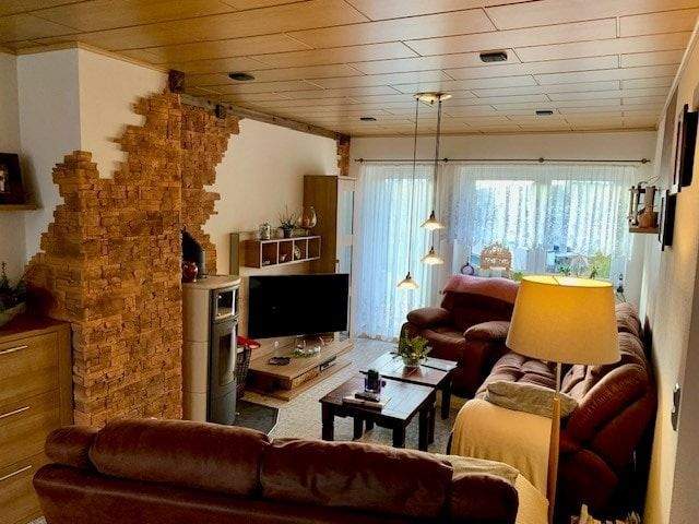 Reihenmittelhaus Reichenbach - 6 Zimmer, 161 m&sup2;, 125.000&euro; | Angebot:25864350