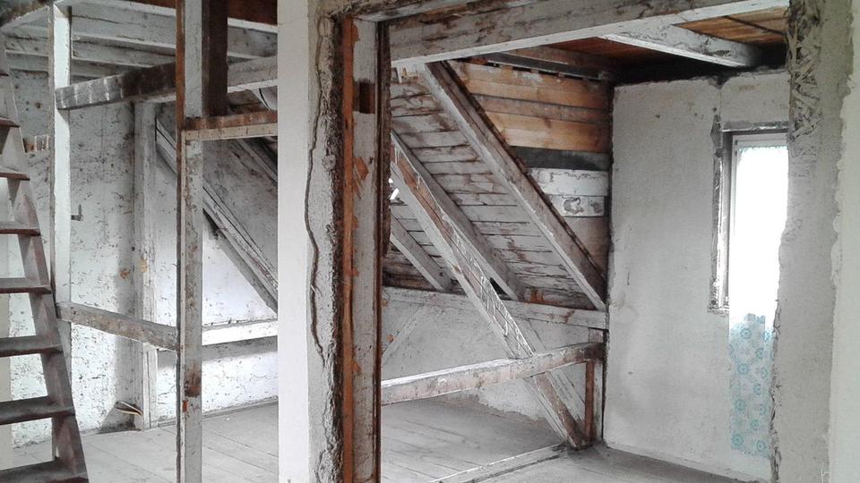 Einfamilienhaus Greiz - 10 Zimmer, 220 m&sup2;, 44.000&euro; | Angebot:24152075