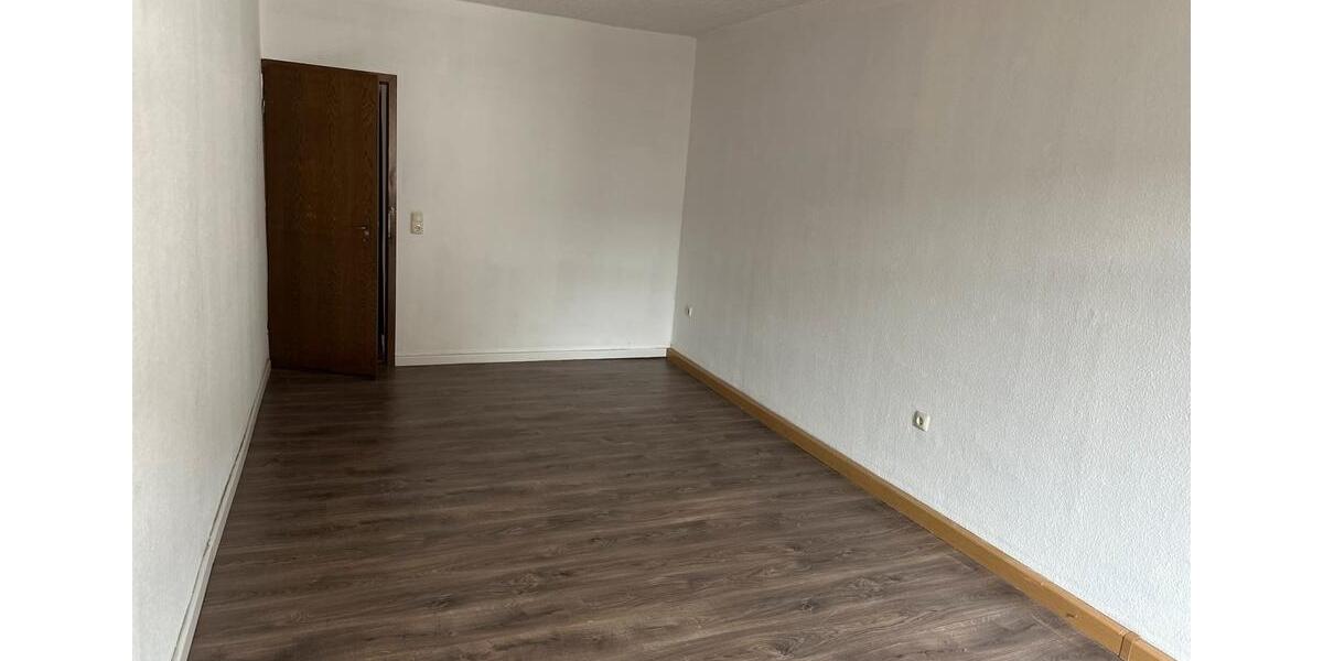 Etagenwohnung Auma-Weidatal Weidatal - 3 Zimmer, 90 m&sup2;, 750&euro; | Angebot:25139547