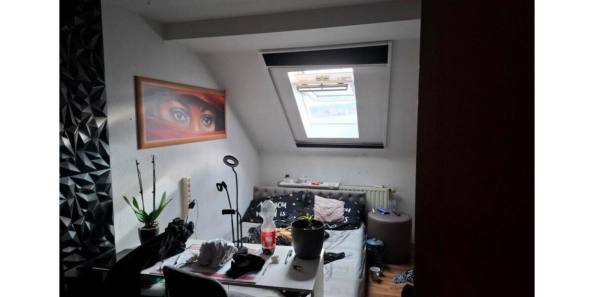 Dachgeschoßwohnung Falkenstein/Vogtland Vogtland - 5 Zimmer, 85 m&sup2;, 430&euro; | Angebot:25205442