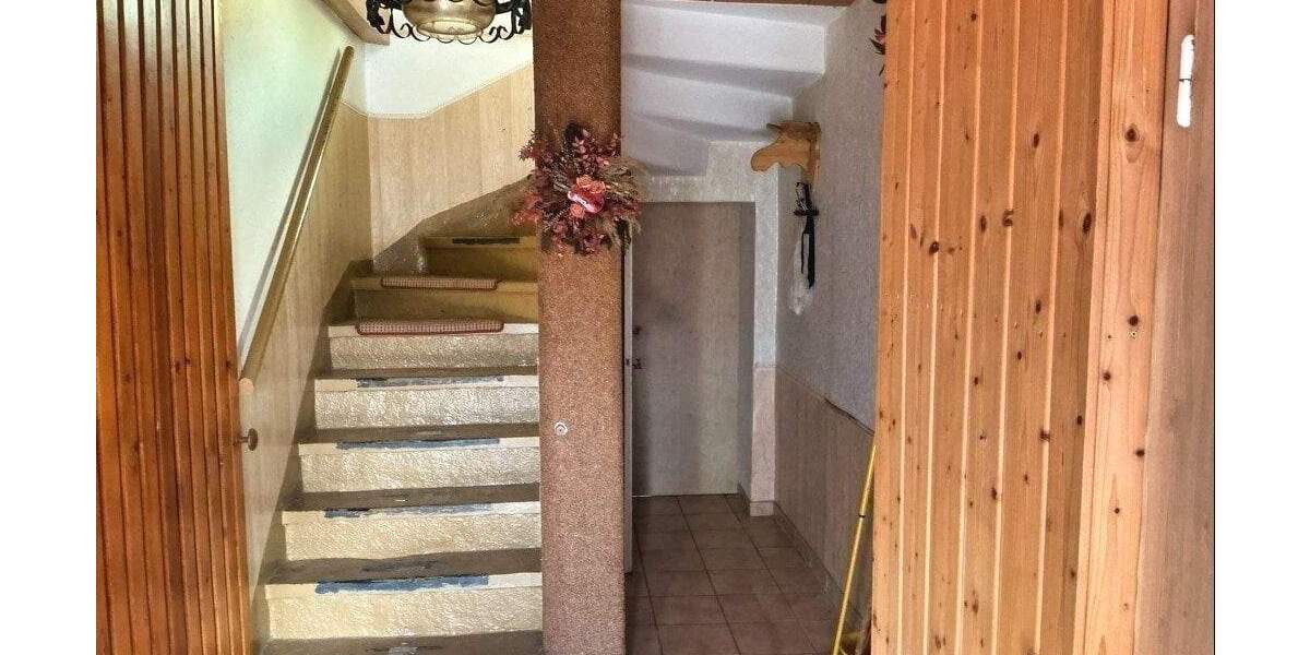 Reihenmittelhaus Oelsnitz - 4 Zimmer, 69 m&sup2;, 98.000&euro; | Angebot:25776182