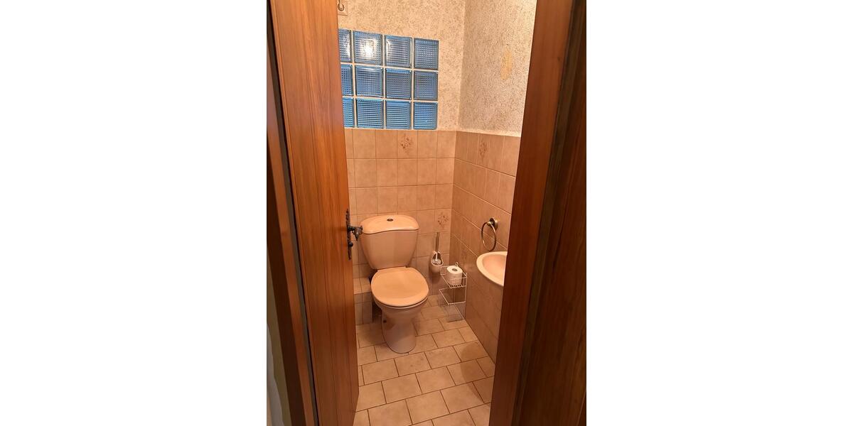 Dachgeschoßwohnung Hof Altstadt - 4 Zimmer, 120 m&sup2;, 650&euro; | Angebot:26038545