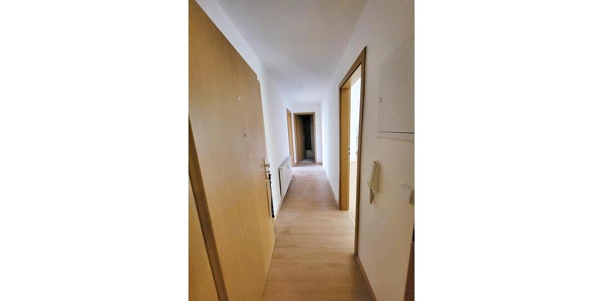 Maisonettenwohnung Reichenbach im Vogtland - 3 Zimmer, 66 m&sup2;, 400&euro; | Angebot:25962406