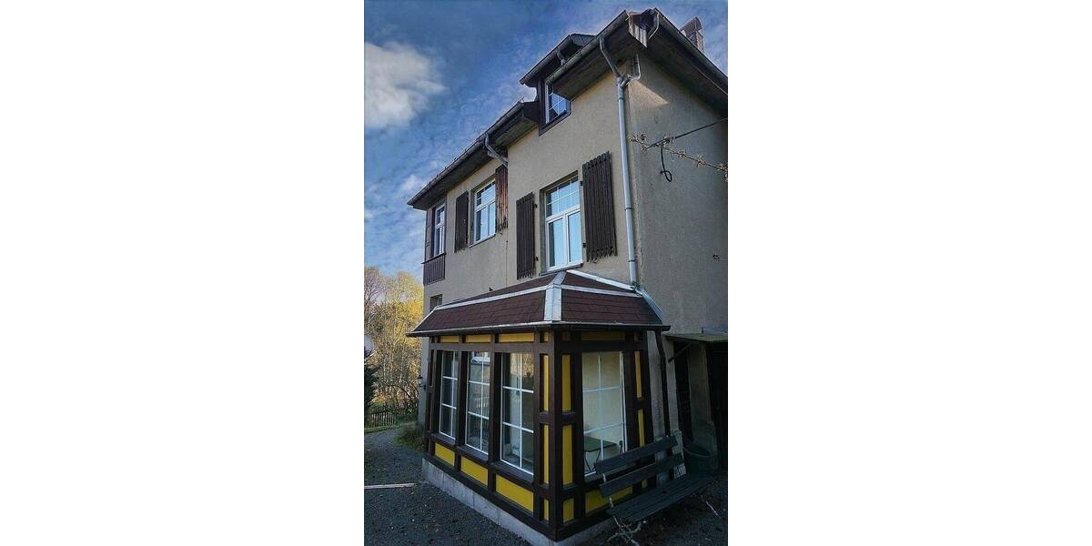 Mehrfamilienhaus, Wohnhaus Adorf - 8 Zimmer, 200 m&sup2;, 121.000&euro; | Angebot:25997740