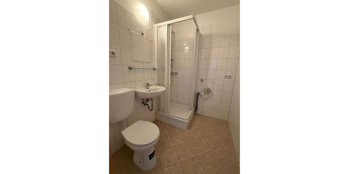 Etagenwohnung Plauen Alt Chrieschwitz - 2 Zimmer, 41 m&sup2;, 228&euro; | Angebot:25753376
