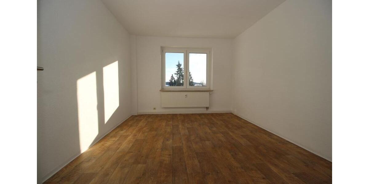 Etagenwohnung Weischlitz - 3 Zimmer, 58 m&sup2;, 365&euro; | Angebot:24377576