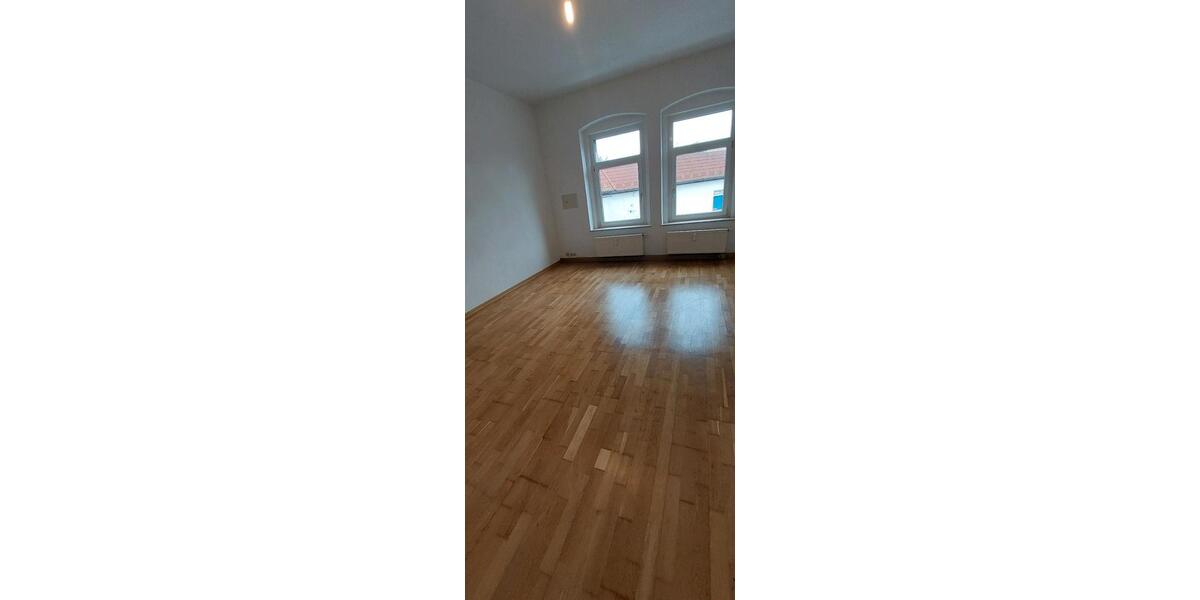 Etagenwohnung Oelsnitz (Vogtland) - 1 Zimmer, 50 m&sup2;, 400&euro; | Angebot:25769975