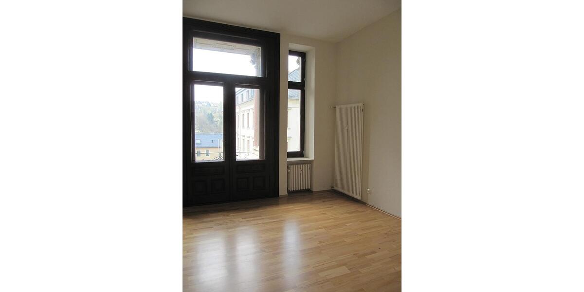 Etagenwohnung Markneukirchen - 5 Zimmer, 139 m&sup2;, 1.200&euro; | Angebot:25487030