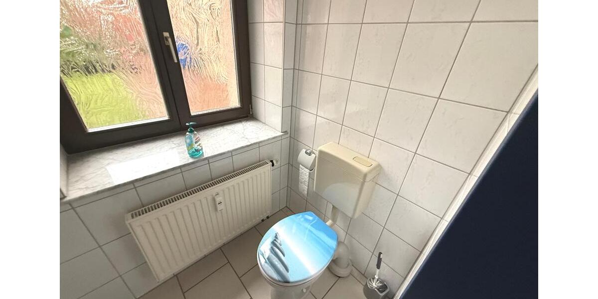 Erdgeschoßwohnung Reichenbach im Vogtland - 2 Zimmer, 70 m&sup2;, 330&euro; | Angebot:21558276