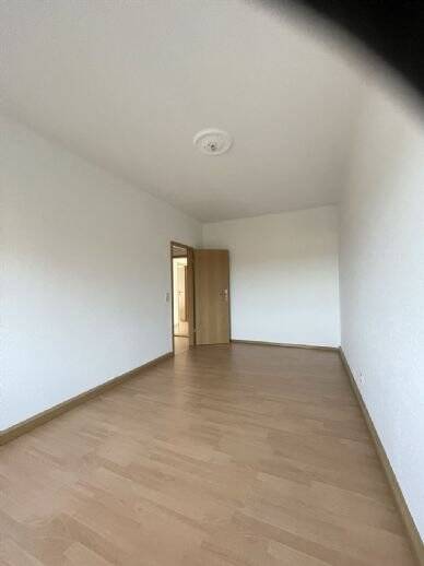 Etagenwohnung Plauen Stadtmitte - 3 Zimmer, 71 m&sup2;, 320&euro; | Angebot:25674920