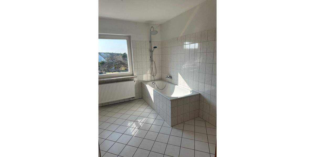 Etagenwohnung Netzschkau - 2 Zimmer, 56 m&sup2;, 282&euro; | Angebot:25910396
