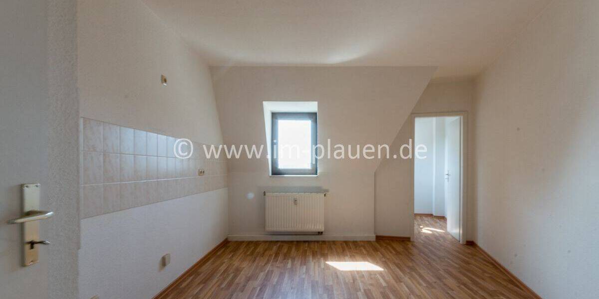 Etagenwohnung Plauen Westend - 2 Zimmer, 80 m&sup2;, 335&euro; | Angebot:25741688