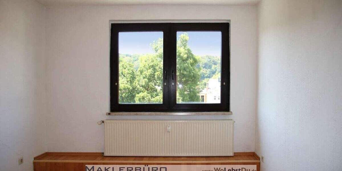 Etagenwohnung Greiz Irchwitz - 2 Zimmer, 60 m&sup2;, 300&euro; | Angebot:25665939