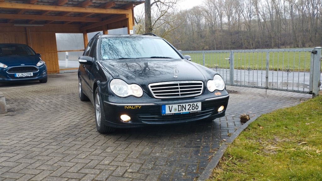 Mercedes-Benz C 180 194.000 km 3.990 &euro; Pausa 07952