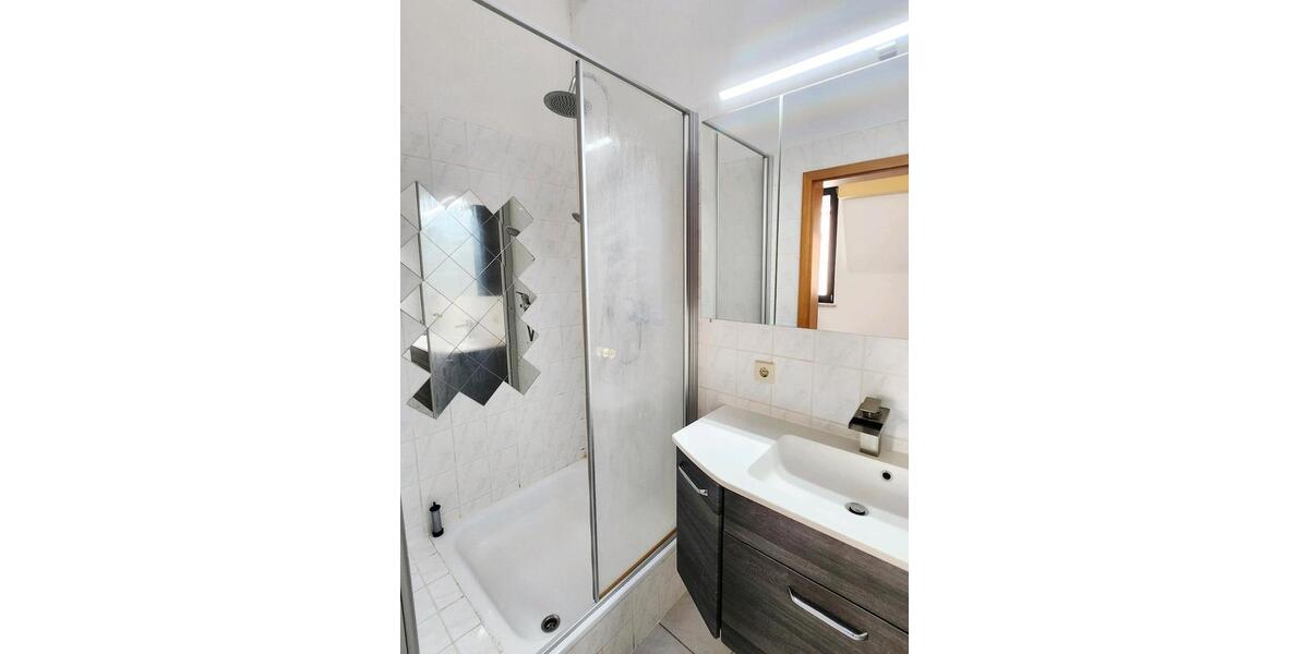 Dachgeschoßwohnung Reichenbach im Vogtland - 4.5 Zimmer, 127 m&sup2;, 610&euro; | Angebot:25275050