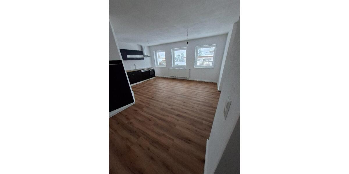 Erdgeschoßwohnung Hof Altstadt - 3 Zimmer, 65 m&sup2;, 615&euro; | Angebot:25353480