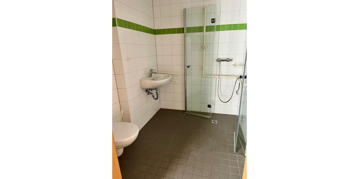 Etagenwohnung Oelsnitz (Vogtland) - 1 Zimmer, 35 m&sup2;, 210&euro; | Angebot:25551762