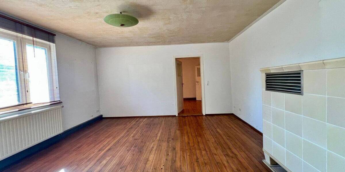 Mehrfamilienhaus, Wohnhaus Lengenfeld - 4 Zimmer, 150 m&sup2;, 83.000&euro; | Angebot:25708235