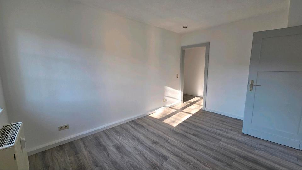 Etagenwohnung Plauen Alt Chrieschwitz - 3.5 Zimmer, 70 m&sup2;, 600&euro; | Angebot:25267378