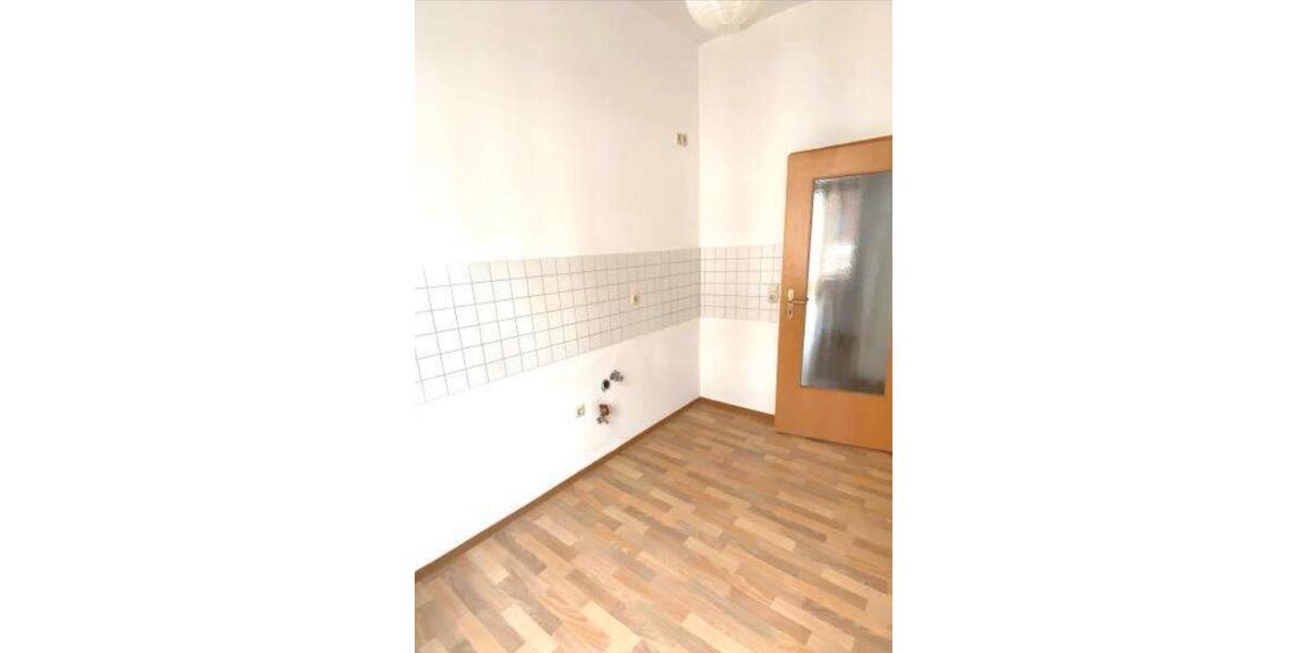 Etagenwohnung Plauen - 2 Zimmer, 61 m&sup2;, 267&euro; | Angebot:24847702