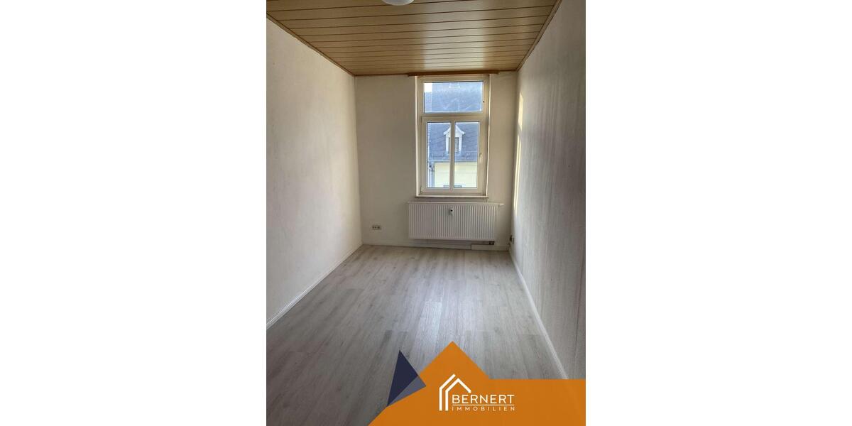 Etagenwohnung Oelsnitz (Vogtland) - 1 Zimmer, 33 m&sup2;, 230&euro; | Angebot:25131601