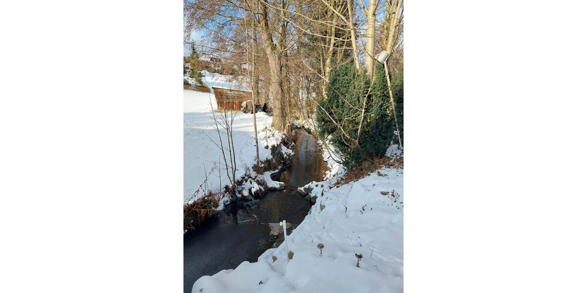 Dachgeschoßwohnung Markneukirchen - 2 Zimmer, 40 m&sup2;, 280&euro; | Angebot:25349226