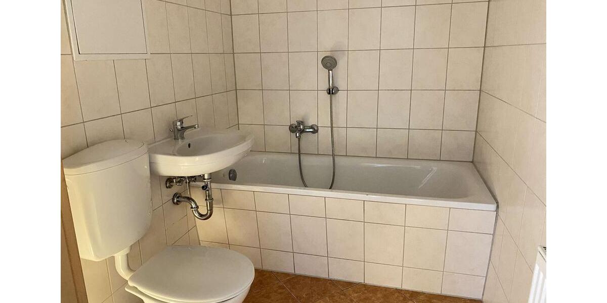 Etagenwohnung Plauen Alt Chrieschwitz - 4 Zimmer, 69 m&sup2;, 414&euro; | Angebot:23601094