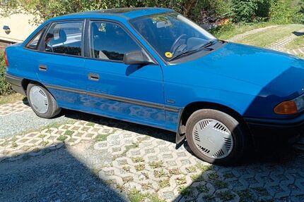 Opel Astra 121.000 km 1.200 &euro; Klingenthal 08248