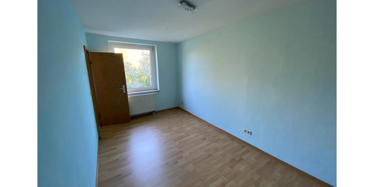 Etagenwohnung Reichenbach im Vogtland - 2 Zimmer, 49 m&sup2;, 225&euro; | Angebot:17237384