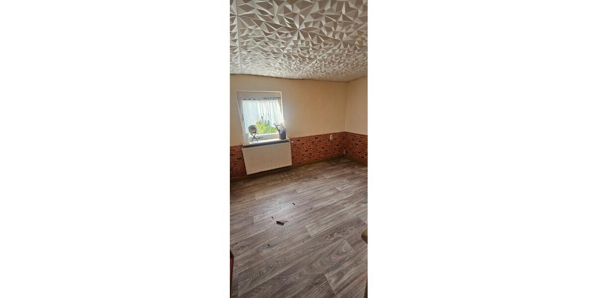 Einfamilienhaus Oelsnitz (Vogtland) - 5 Zimmer, 170 m&sup2;, 80.000&euro; | Angebot:25104388