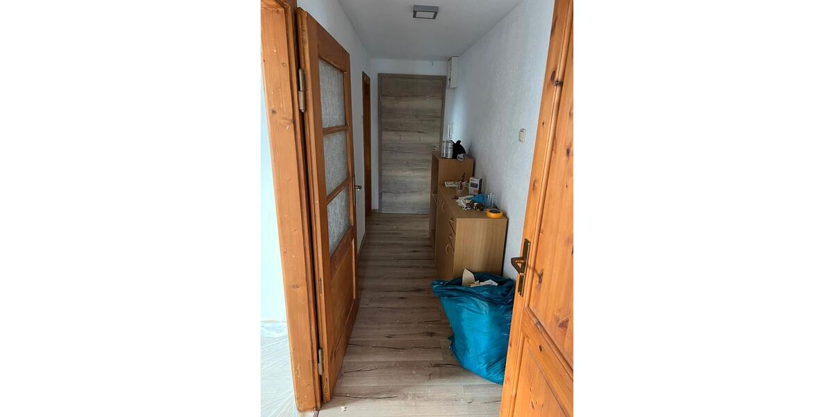 Maisonettenwohnung Oberkotzau - 7 Zimmer, 127 m&sup2;, 890&euro; | Angebot:26546252