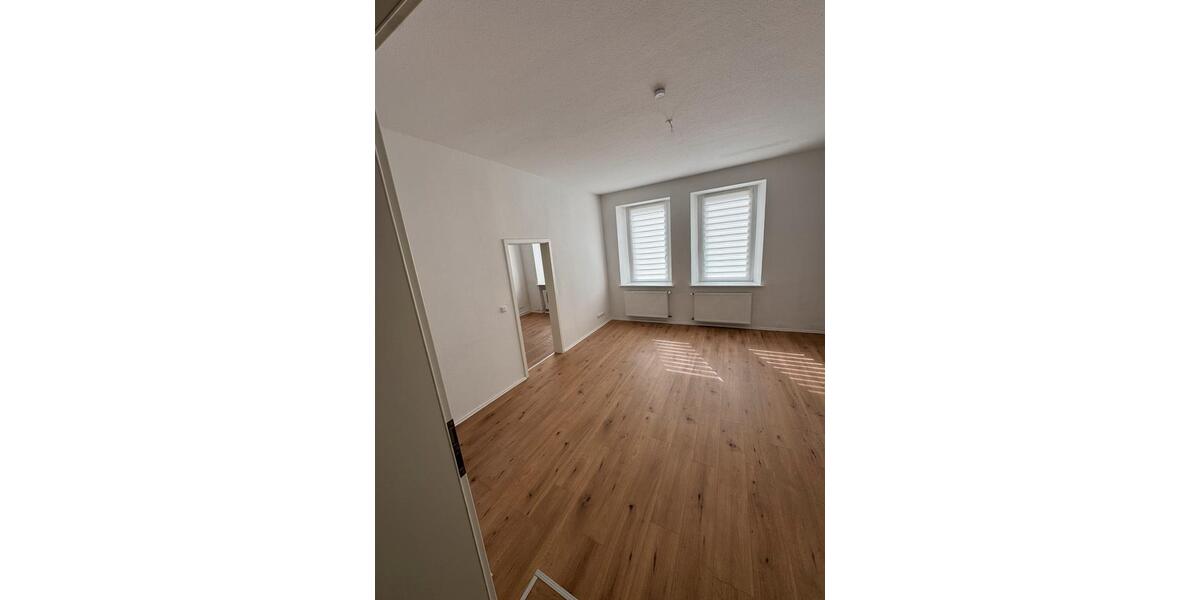 Erdgeschoßwohnung Hof Altstadt - 3 Zimmer, 63 m&sup2;, 700&euro; | Angebot:25936502