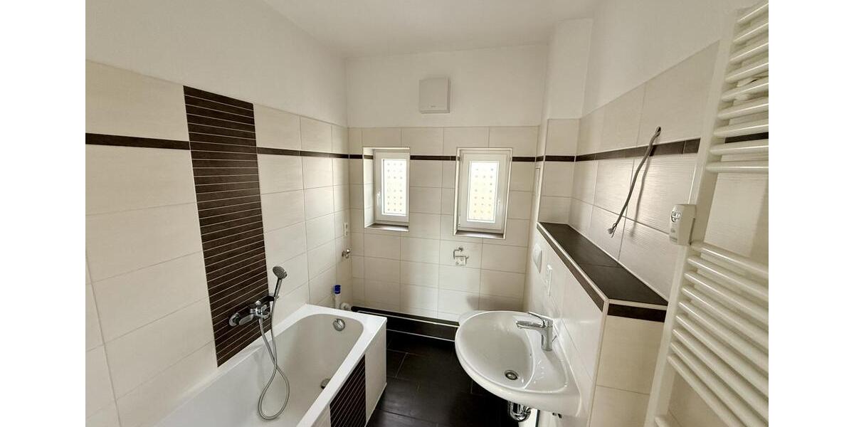 Etagenwohnung Plauen Alt Chrieschwitz - 2 Zimmer, 50 m&sup2;, 262&euro; | Angebot:25904332