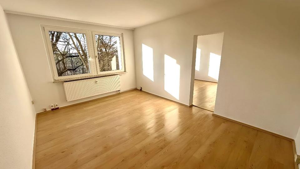 Etagenwohnung Netzschkau - 2 Zimmer, 46 m&sup2;, 300&euro; | Angebot:26040349