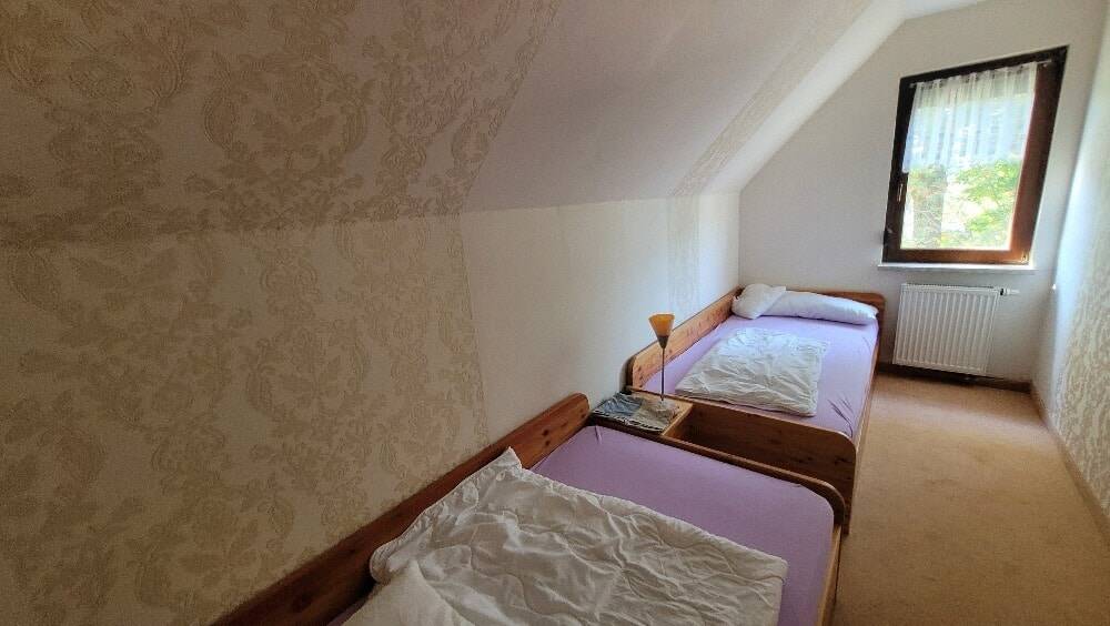 Mehrfamilienhaus, Wohnhaus Klingenthal Sachsenberg - 9 Zimmer, 233 m&sup2;, 159.000&euro; | Angebot:25820908