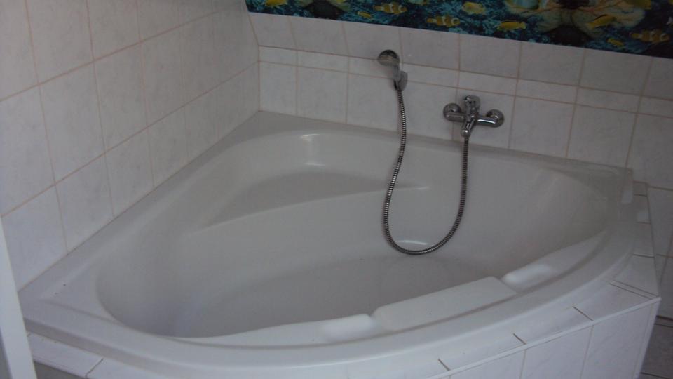 Dachgeschoßwohnung Rodewisch - 2.5 Zimmer, 65 m&sup2;, 470&euro; | Angebot:26299934