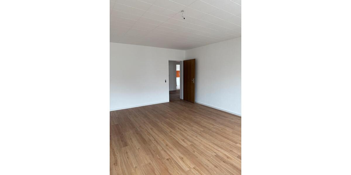 Etagenwohnung Hof Altstadt - 3 Zimmer, 73 m&sup2;, 380&euro; | Angebot:25872178