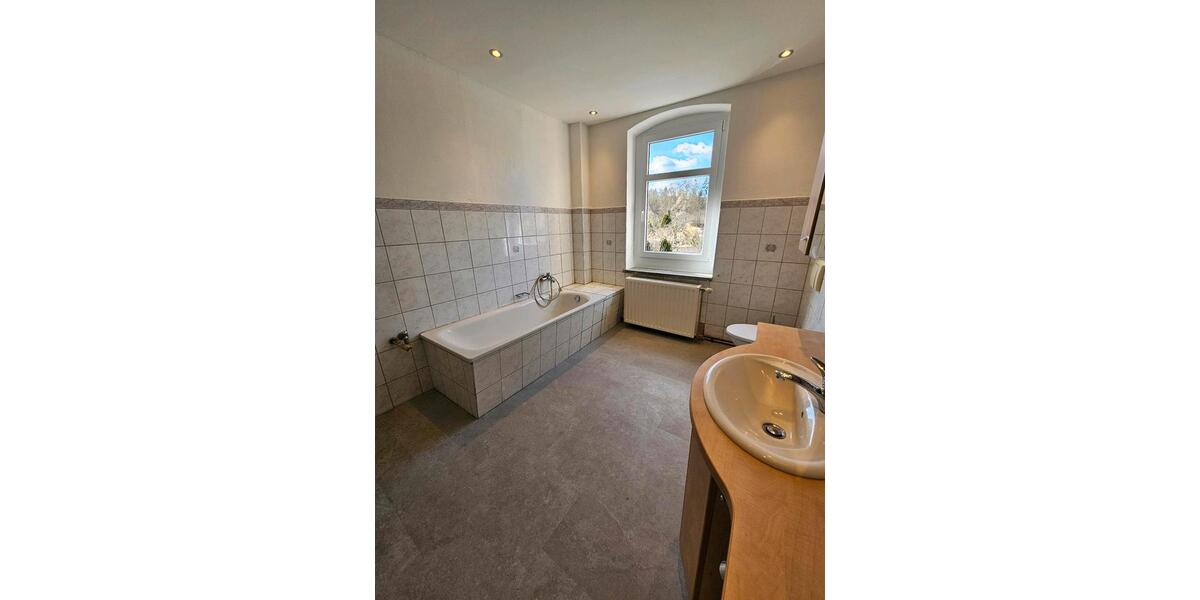 Etagenwohnung Adorf/Vogtland Vogtland - 3 Zimmer, 89 m&sup2;, 710&euro; | Angebot:26050447