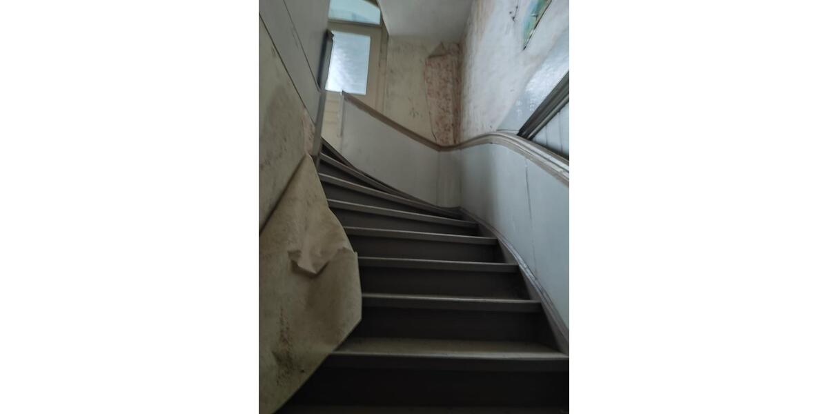 Mehrfamilienhaus, Wohnhaus Tanna - 7 Zimmer, 180 m&sup2;, 62.500&euro; | Angebot:25543043