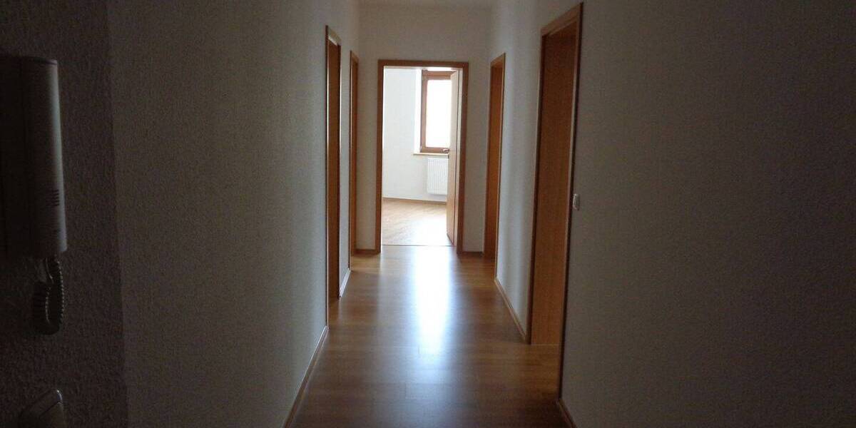 Etagenwohnung Plauen Westend - 3 Zimmer, 81 m&sup2;, 535&euro; | Angebot:26740399