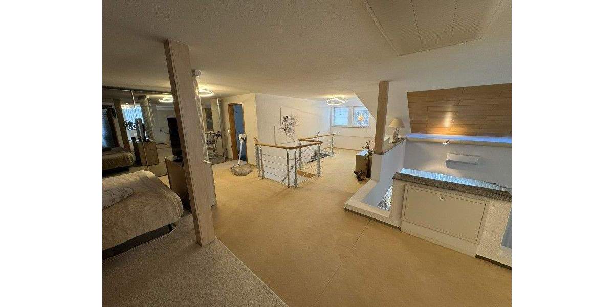 Einfamilienhaus Reichenbach - 6 Zimmer, 253 m&sup2;, 399.000&euro; | Angebot:25738178