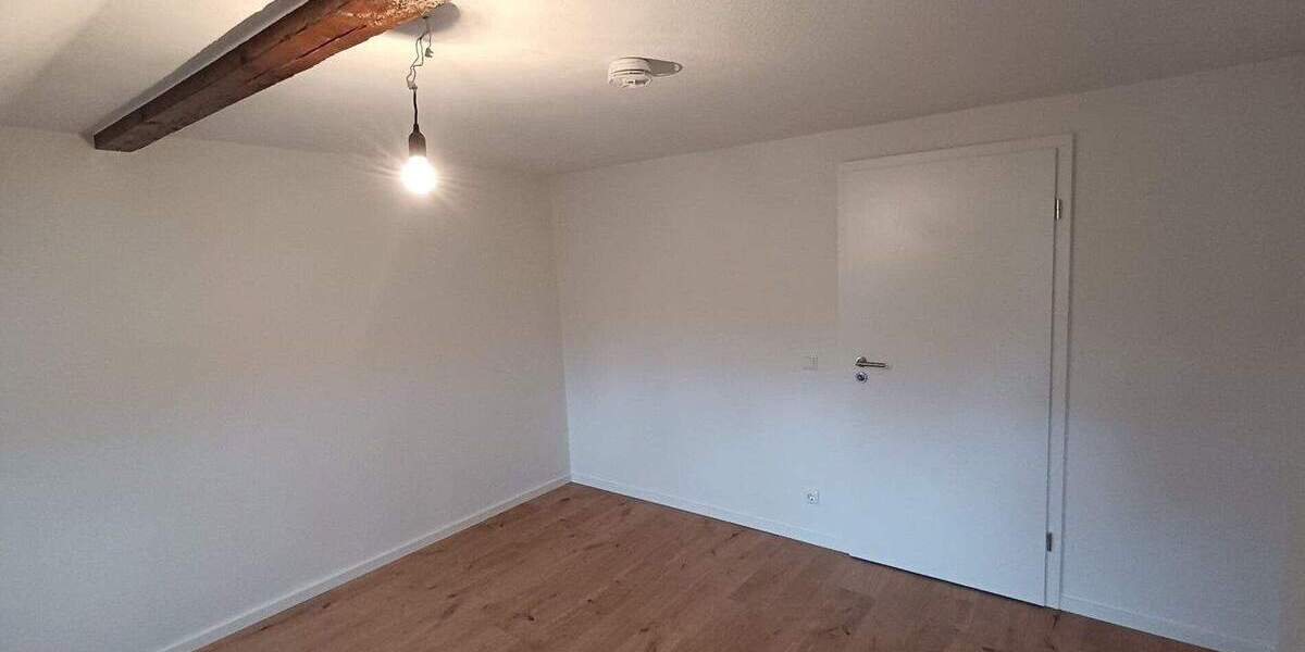 Etagenwohnung Reichenbach im Vogtland Reichenbach - 3 Zimmer, 74 m&sup2;, 450&euro; | Angebot:25665720