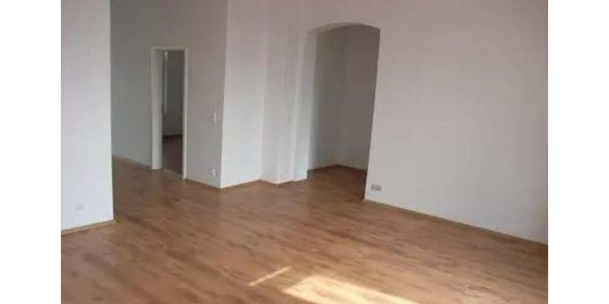 Etagenwohnung Reichenbach im Vogtland - 2 Zimmer, 54 m&sup2;, 255&euro; | Angebot:25055051
