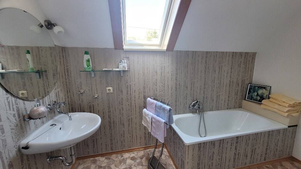 Einfamilienhaus Klingenthal Sachsenberg - 9 Zimmer, 230 m&sup2;, 159.000&euro; | Angebot:25741465