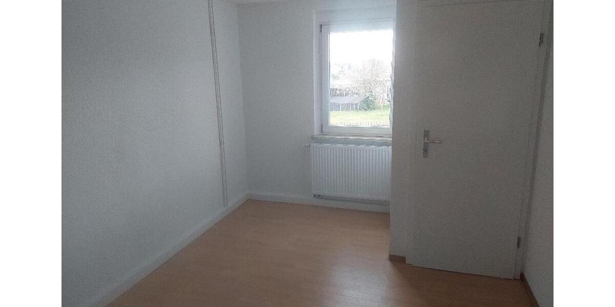 Etagenwohnung Reichenbach im Vogtland Obermylau - 1.5 Zimmer, 36 m&sup2;, 199&euro; | Angebot:24241005