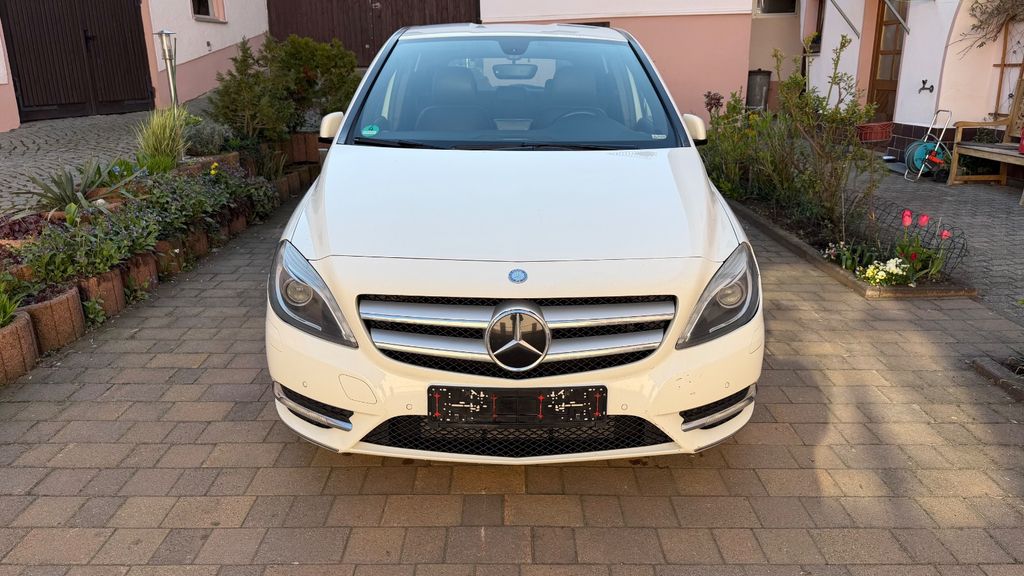 Mercedes-Benz B 180 419.670 km 3.600 &euro; Tanna 07922